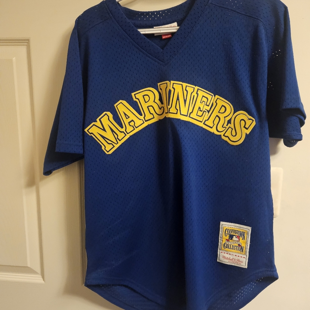 Mitchell & Ness Griffey Jr. Batting Practice Jersey - Picture 1 of 6
